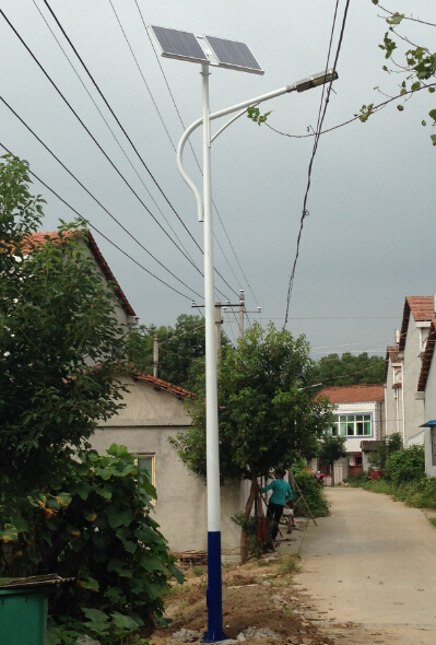 太陽(yáng)能路燈LRTYN010(路之光)